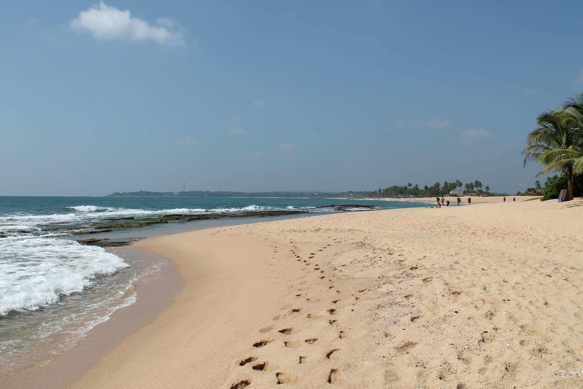 Chillenjoy Cabanas & Restaurant Tangalle Exterior photo